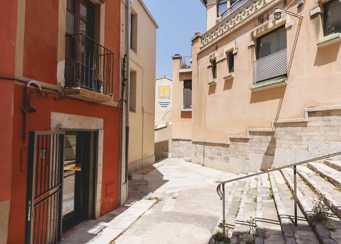 Apartment Bravissimo Mora 14, Monthly Girona